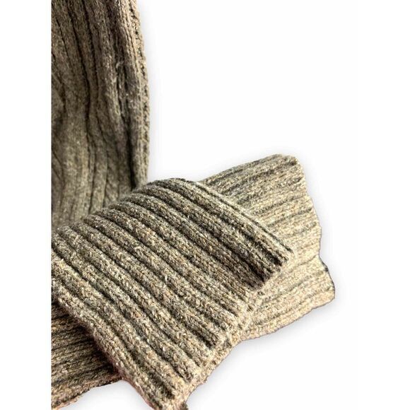 AphOrism
Anthro Elbow Patch Sweater - Picture 4 of 8